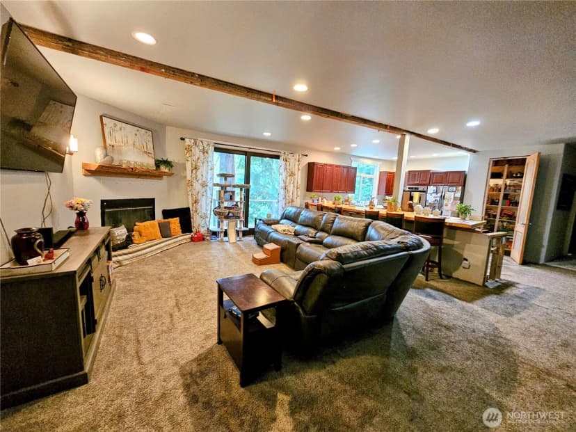 Property photo for 23618 Se Tiger Mountain Road, Issaquah photo 20