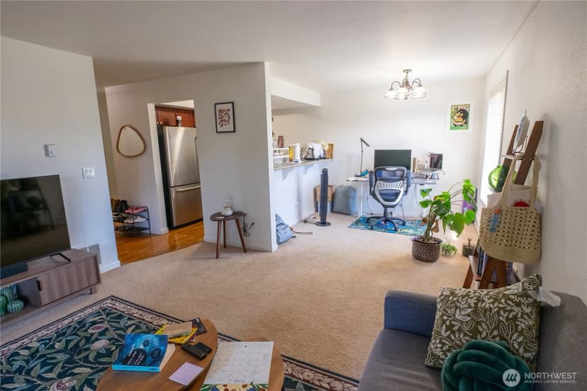 Property photo for 14010 Se 6th Street #24, Bellevue photo 6