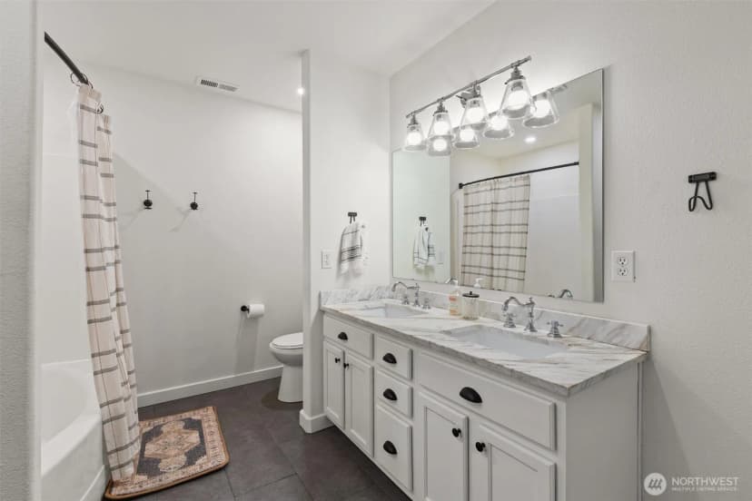 Property photo for 17529 14th Drive Se, Bothell photo 14