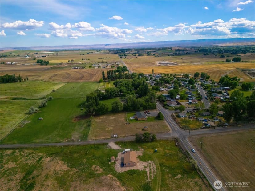 Property photo for 1811 Beam Road, Granger photo 15
