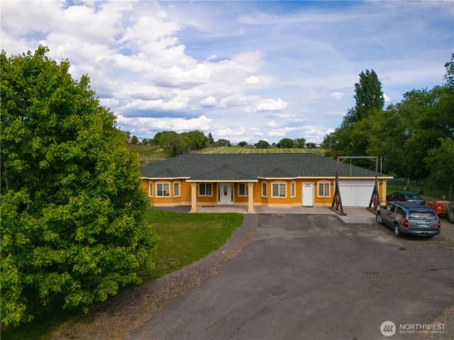 Property photo for 1811 Beam Road, Granger