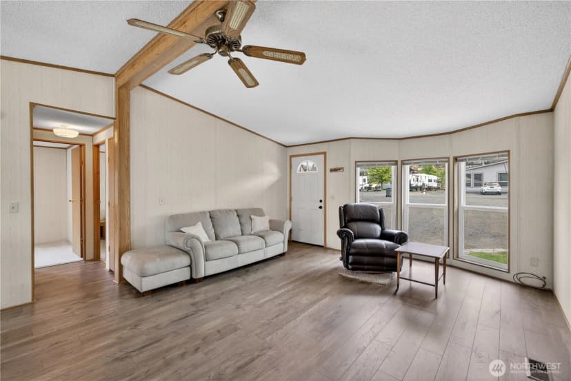 Property photo for 898 Hunter Avenue Sw, Quincy photo 5