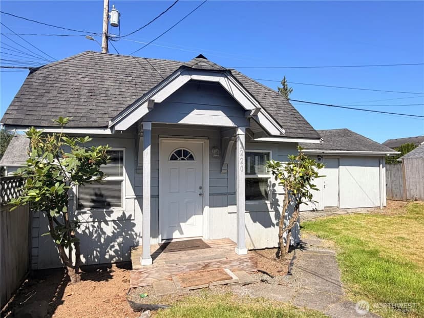 Property photo for 2220 Summit Avenue, Everett photo 24