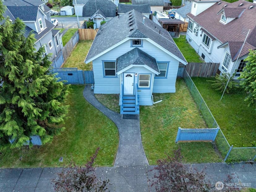 Property photo for 2218 Summit Avenue, Everett photo 22