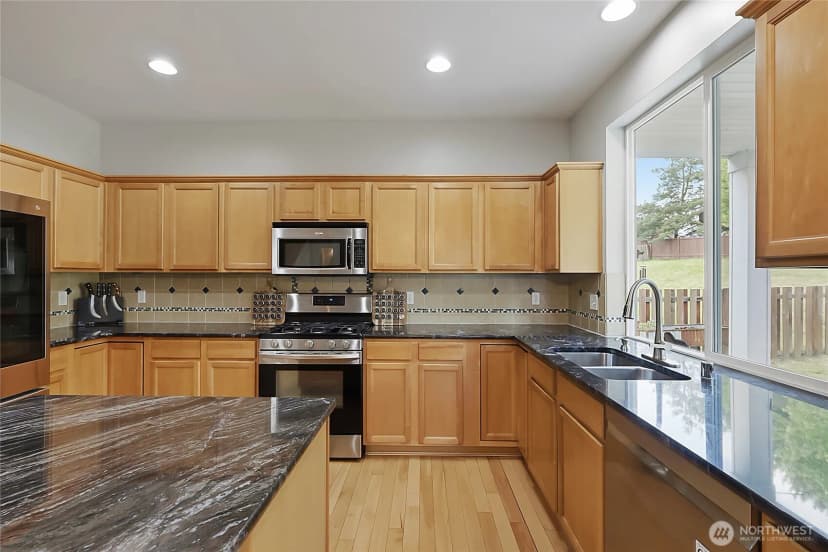 Property photo for 2729 85th Avenue Ne, Lake Stevens photo 10