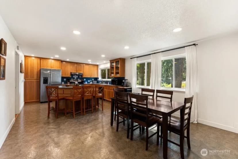 Property photo for 8130 69th Avenue Sw, Lakewood photo 18