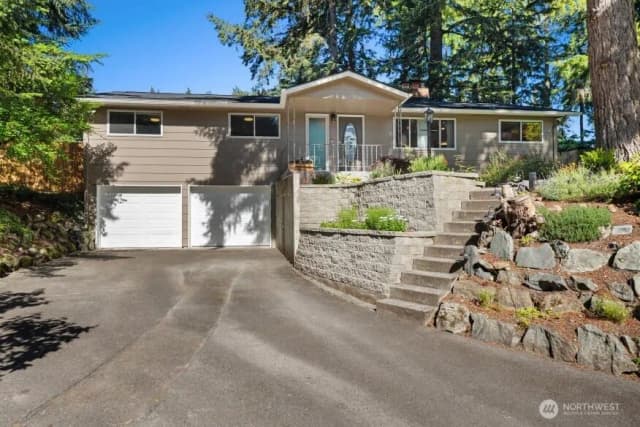 Property photo for 8130 69th Avenue Sw, Lakewood photo 3