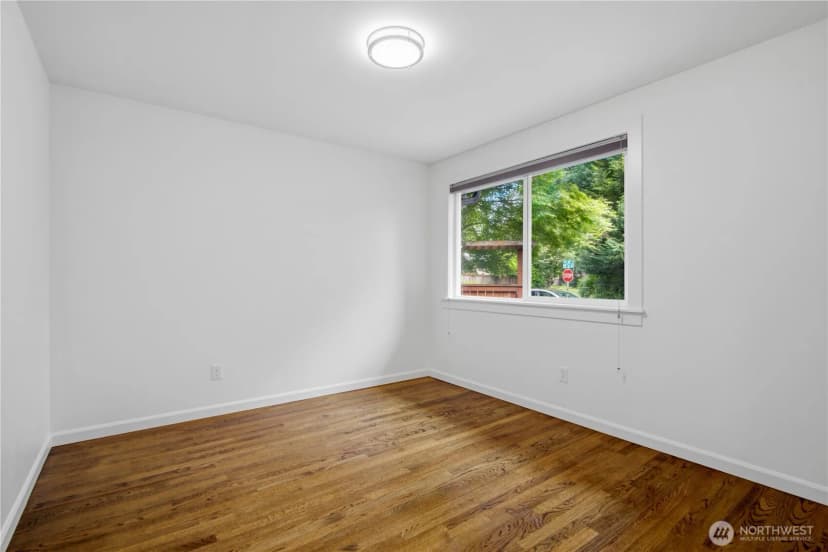 Property photo for 1608 151st Avenue Se, Bellevue photo 17