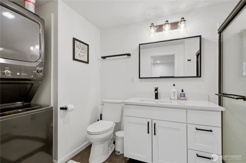 Property photo for 1608 151st Avenue Se, Bellevue photo 27