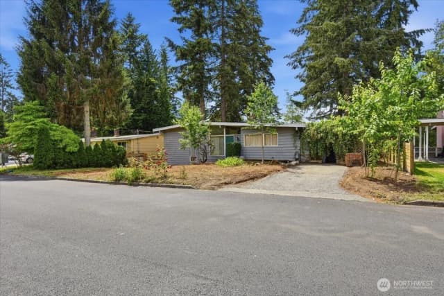 Property photo for 1511 143rd Avenue Se, Bellevue photo 3