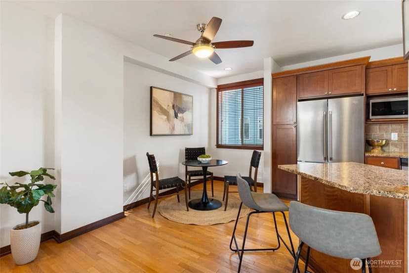 Property photo for 2400 W Boston Street, Seattle photo 8