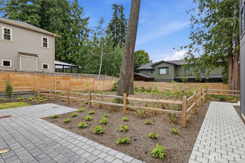 Property photo for 12426 Ne 90th Street, Kirkland photo 37