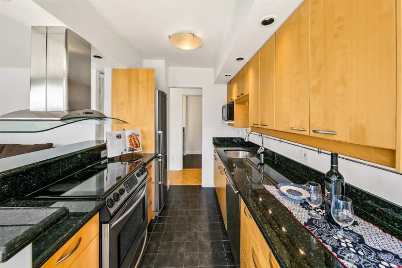 Property photo for 2201 3rd Avenue #2201, Seattle photo 11