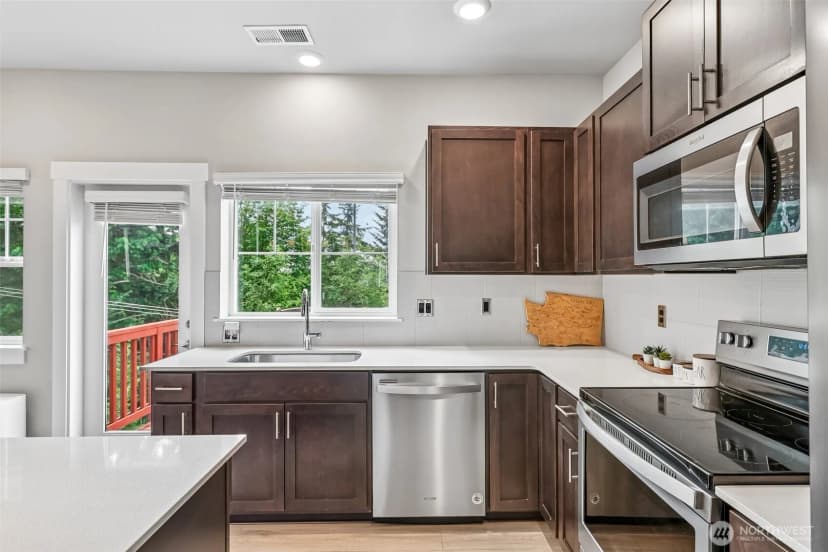 Property photo for 1621 Seattle Hill Road #hh2, Bothell photo 9