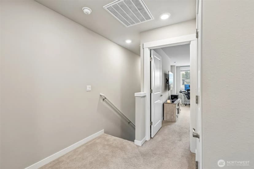 Property photo for 1621 Seattle Hill Road #hh2, Bothell photo 16
