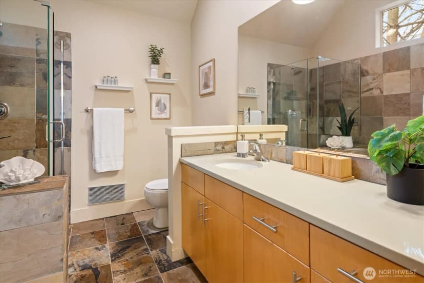 Property photo for 2363 S Mcclellan Street, Seattle photo 26