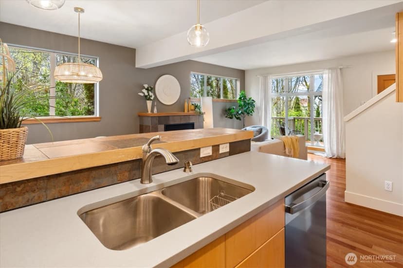 Property photo for 2363 S Mcclellan Street, Seattle photo 13