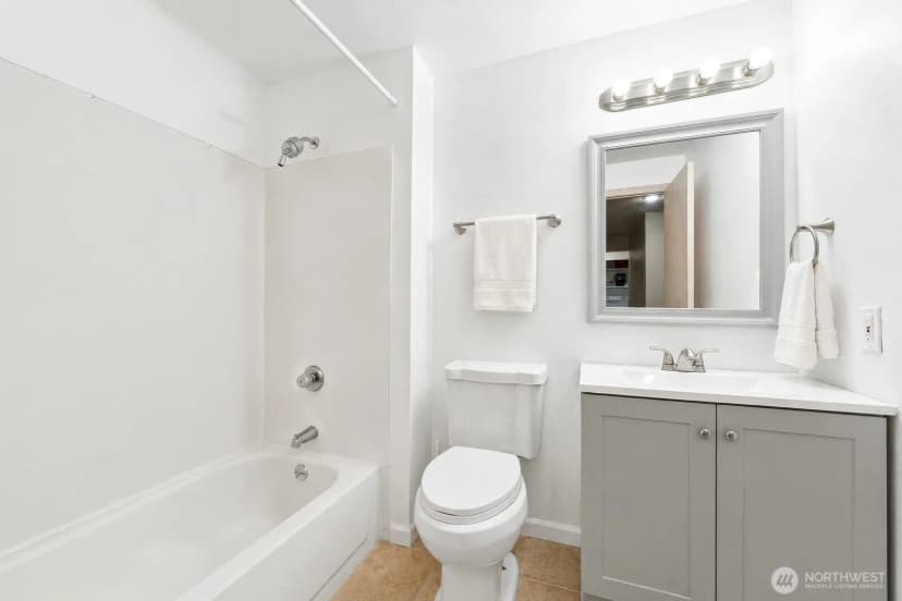Property photo for 1319 Nw Slate Lane #106, Silverdale photo 21