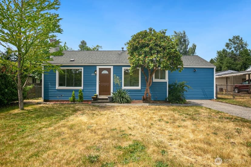 Property photo for 15513 8th Avenue Ne, Shoreline photo 2
