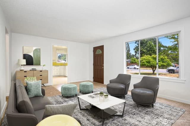 Property photo for 15513 8th Avenue Ne, Shoreline photo 4
