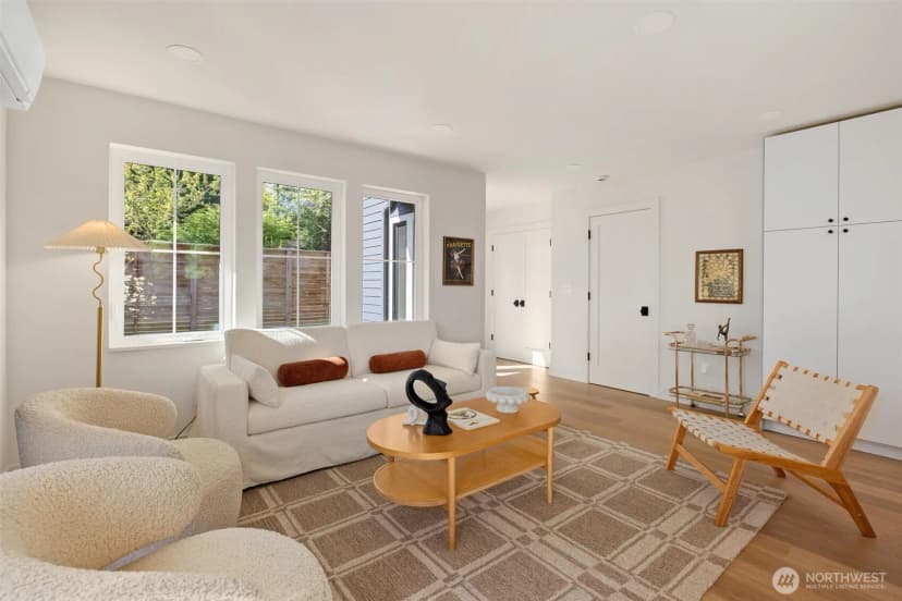 Property photo for 909 32nd Avenue S #c, Seattle photo 16
