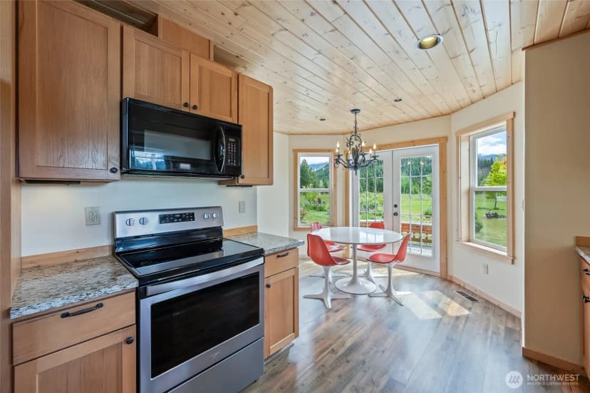 Property photo for 340 Leonard Lane, Leavenworth photo 17
