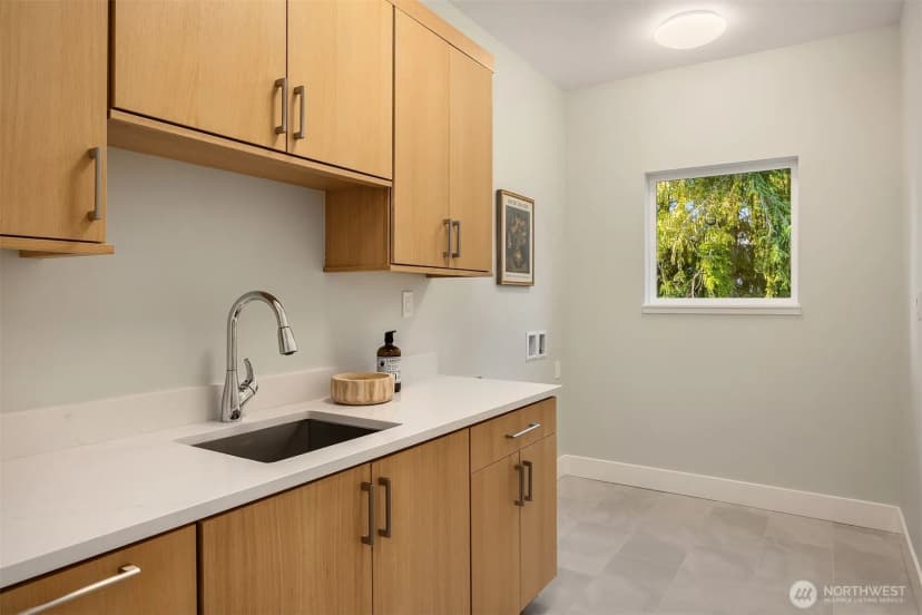 Property photo for 16344 Linden Avenue N, Shoreline photo 22