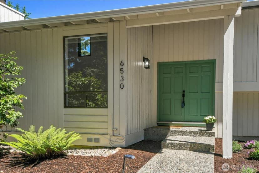 Property photo for 6530 W Mercer Way, Mercer Island photo 25