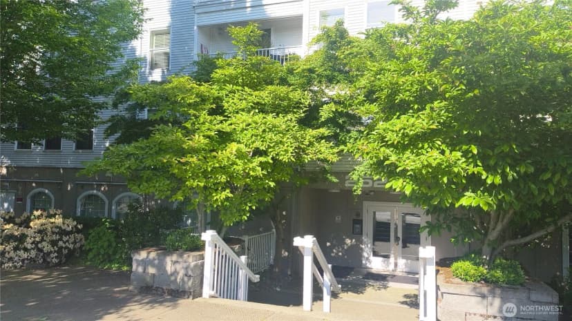 Property photo for 2522 Rucker Avenue #407, Everett photo 2
