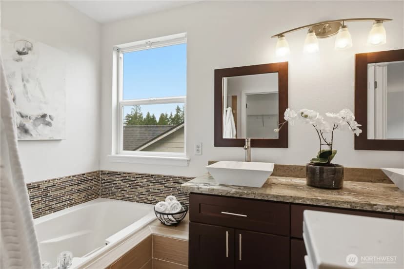 Property photo for 18 167th Place Sw, Bothell photo 26