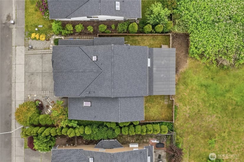 Property photo for 18 167th Place Sw, Bothell photo 35