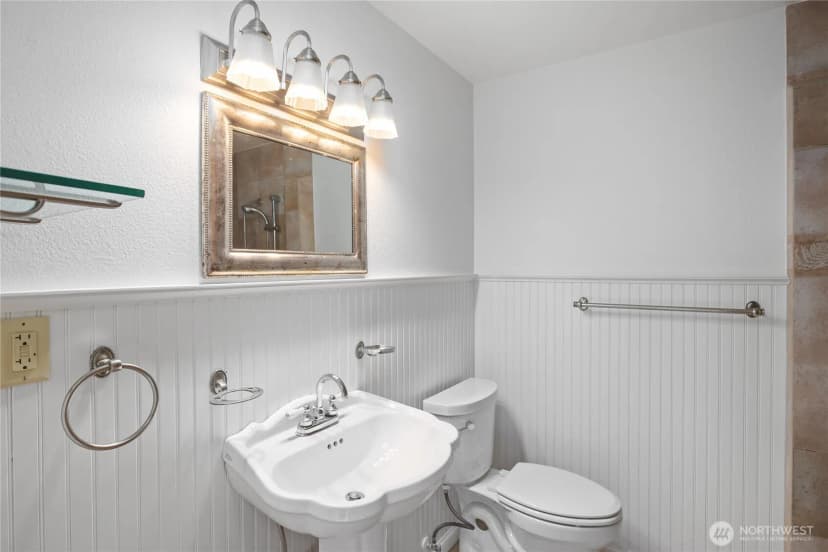 Property photo for 6067 S Campbell Lake Road, Anacortes photo 34
