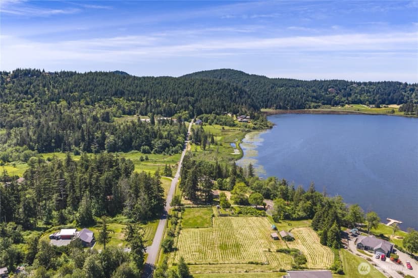 Property photo for 6067 S Campbell Lake Road, Anacortes photo 7