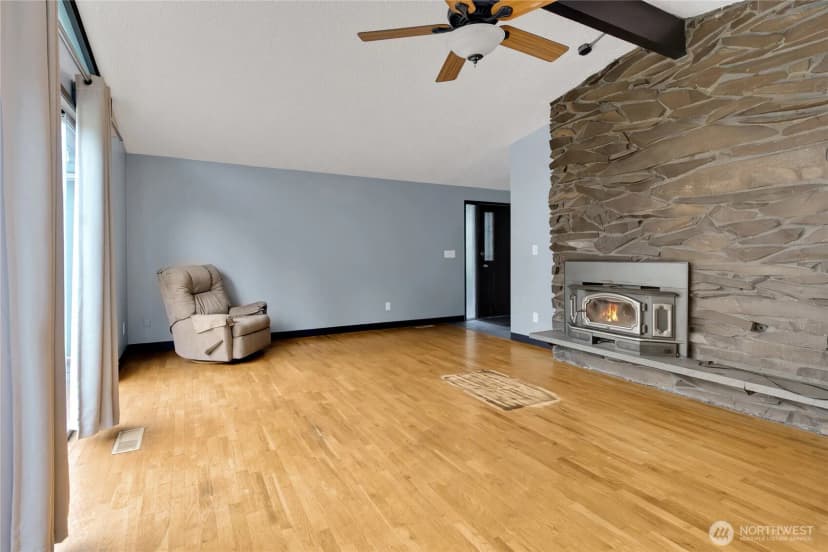 Property photo for 7109 106th Street E, Puyallup photo 5