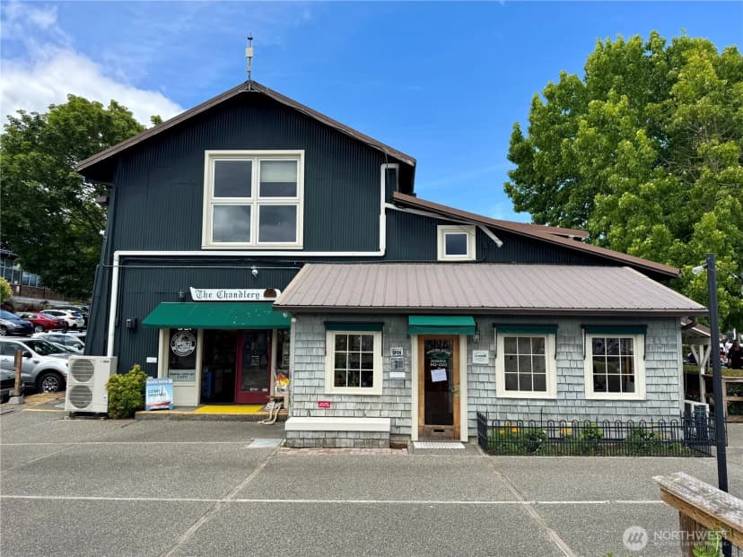 Property photo for 141 Parfitt Way Sw ##a6, Bainbridge Island photo 4