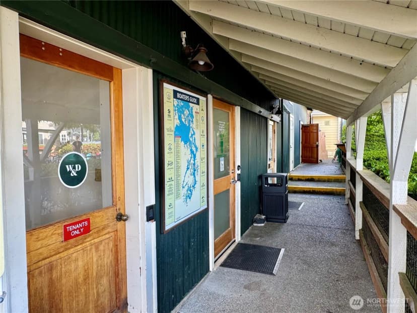 Property photo for 141 Parfitt Way Sw ##a6, Bainbridge Island photo 7
