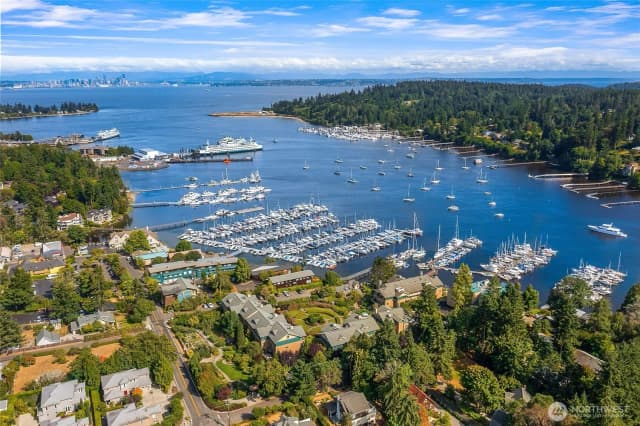 Property photo for 141 Parfitt Way Sw ##a6, Bainbridge Island photo 3