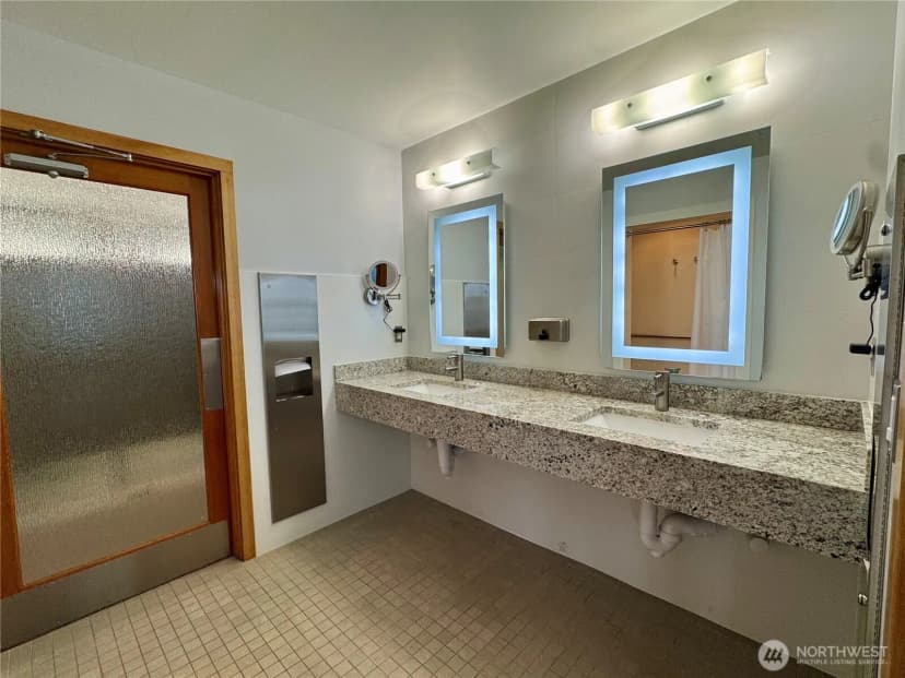 Property photo for 141 Parfitt Way Sw ##a6, Bainbridge Island photo 9