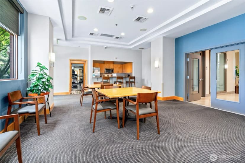 Property photo for 1100 106th Avenue Ne #609, Bellevue photo 18