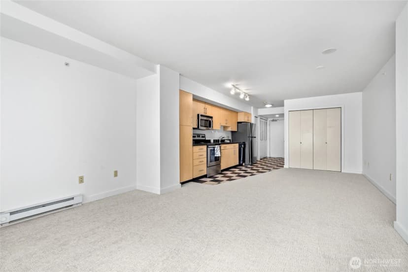 Property photo for 1100 106th Avenue Ne #609, Bellevue photo 7