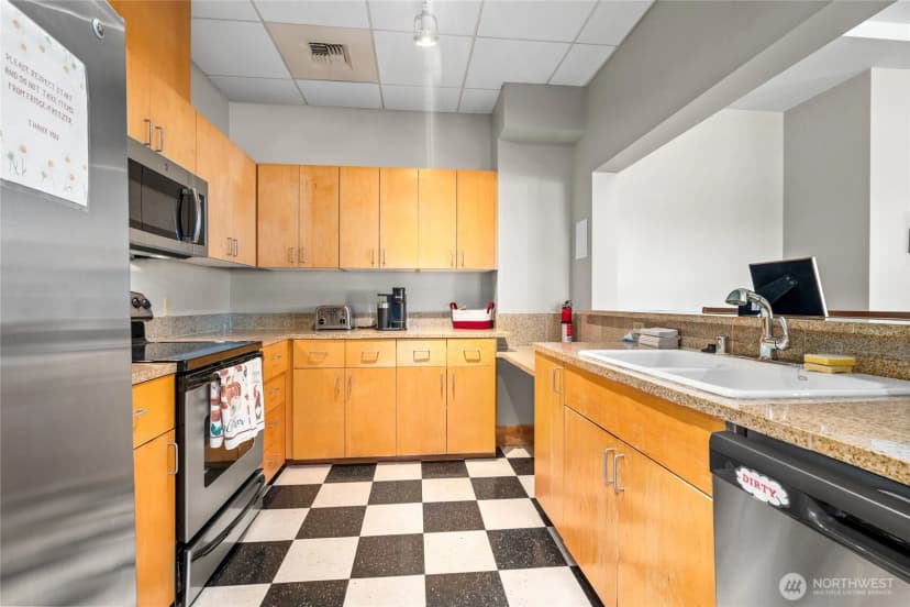 Property photo for 1100 106th Avenue Ne #609, Bellevue photo 19