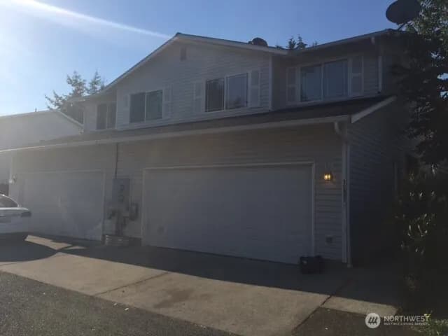 Property photo for 10431 19th Avenue Se #a & B, Everett photo 3