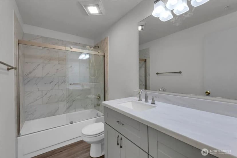 Property photo for 823 N 161st Place #405, Shoreline photo 17