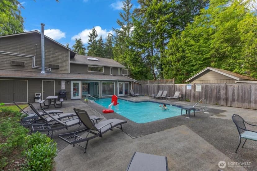 Property photo for 823 N 161st Place #405, Shoreline photo 25
