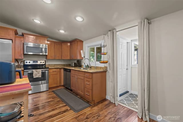 Property photo for 12419 20th Avenue S, Seattle photo 5