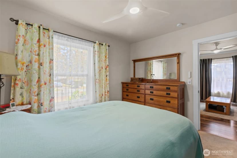 Property photo for 12419 20th Avenue S, Seattle photo 11