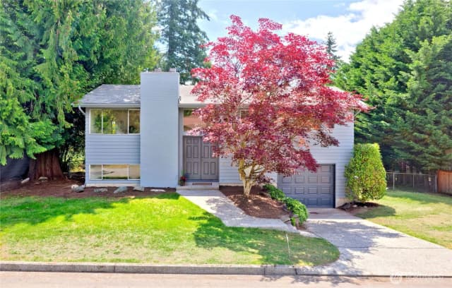 Property photo for 10417 Ne 142 Street, Kirkland