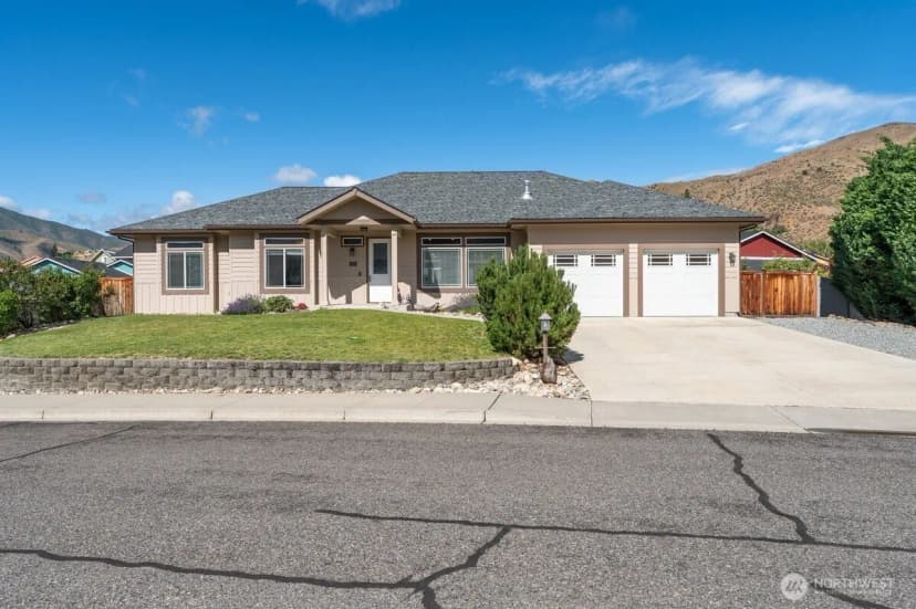Property photo for 1020 Crest Loop, Entiat