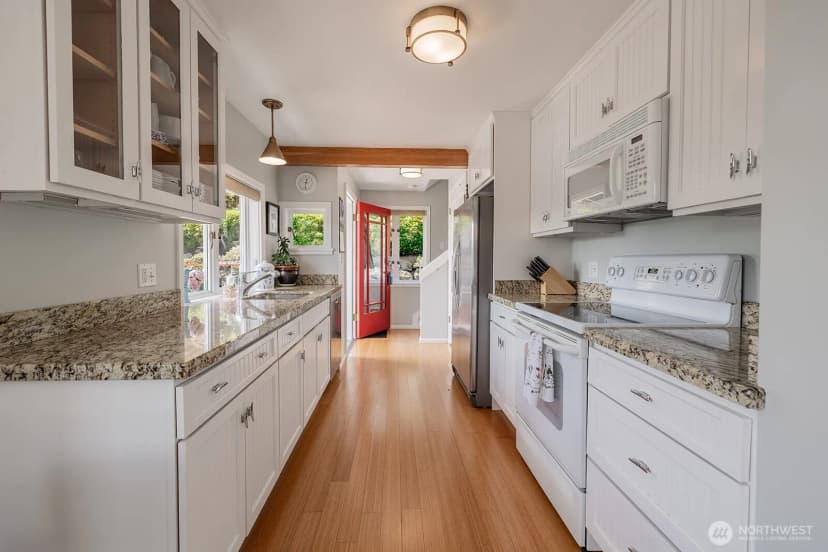 Property photo for 1210 E Shelby Street #g, Seattle photo 6