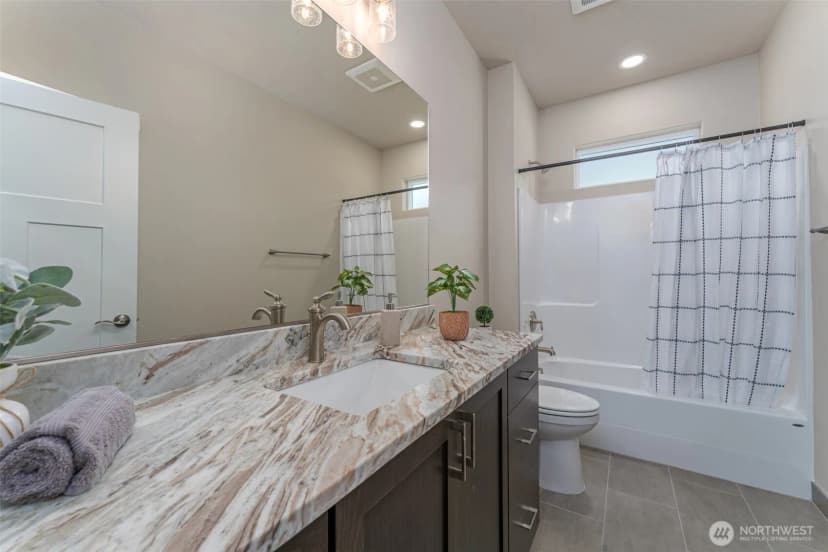 Property photo for 816 N M Loop Drive Sw, Quincy photo 19